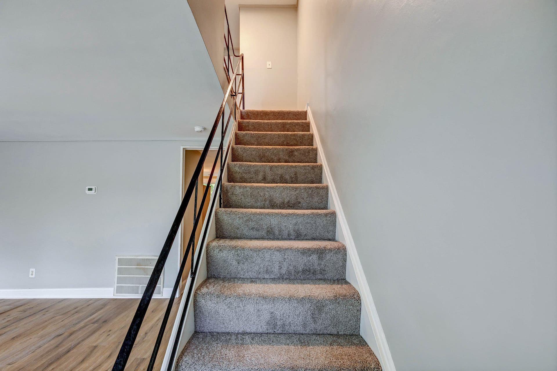 3013 Elizabeth Avenue photo 23