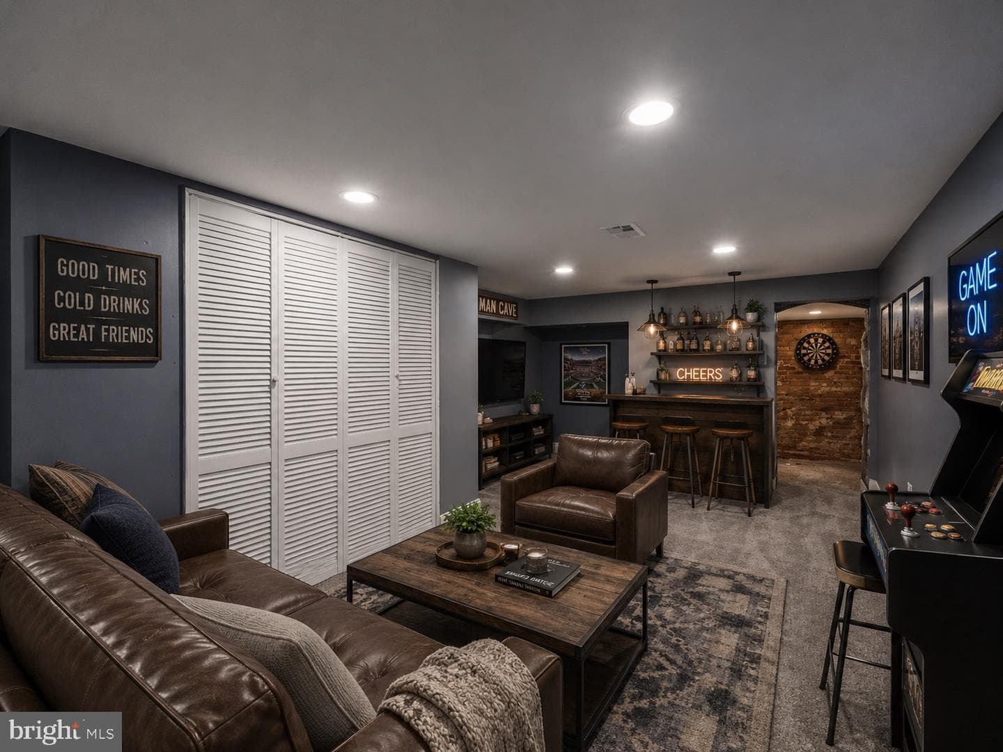 3211 Baker Street photo 12