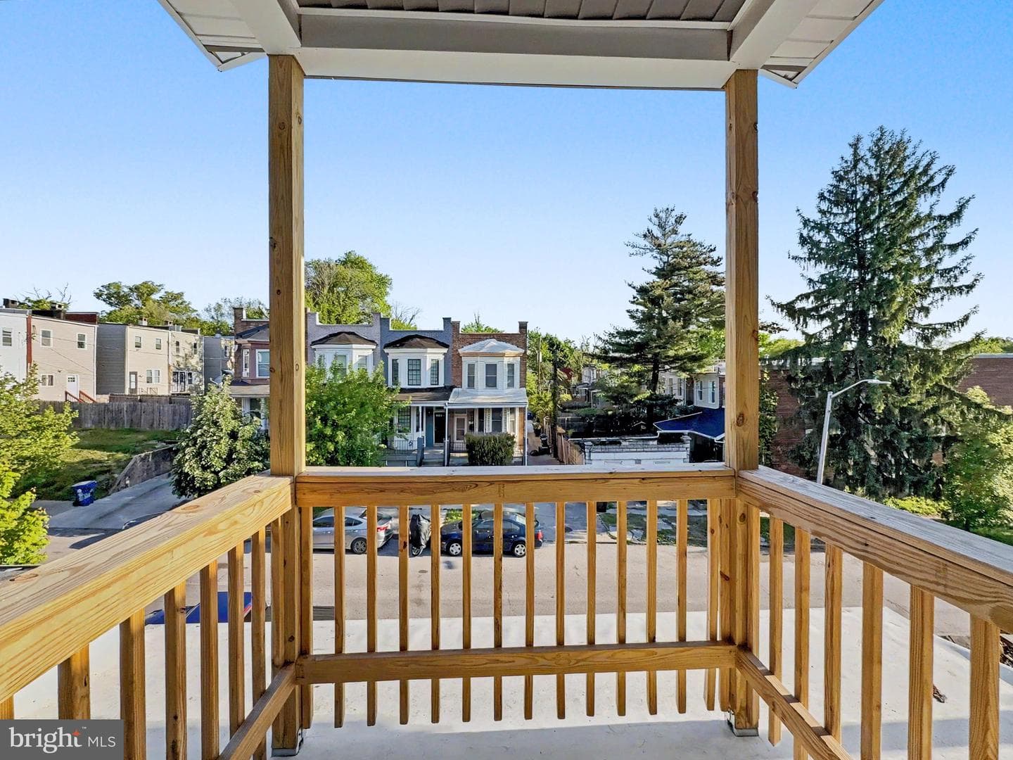 3211 Baker Street photo 8