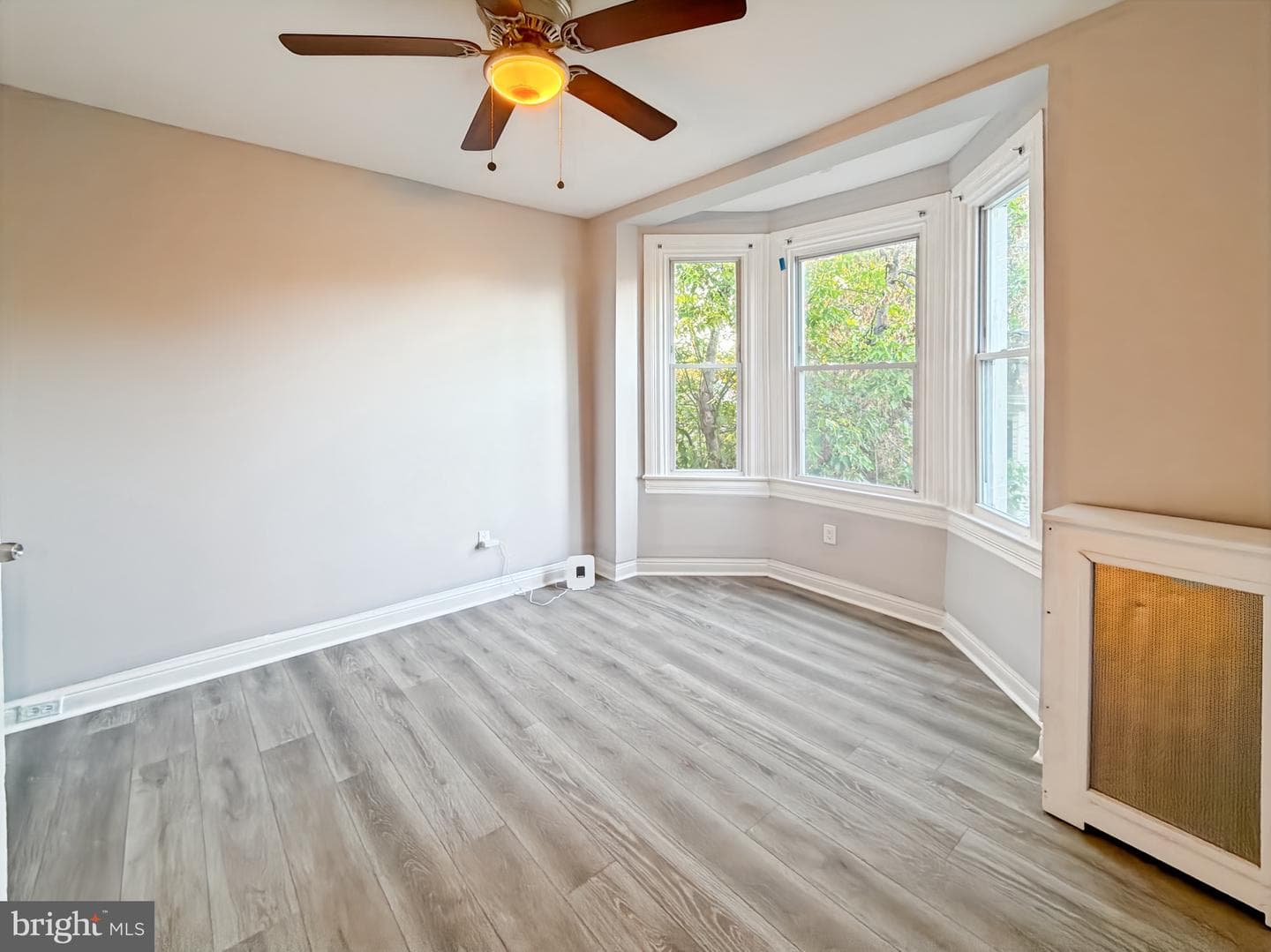2210 Lyndhurst Avenue photo 23