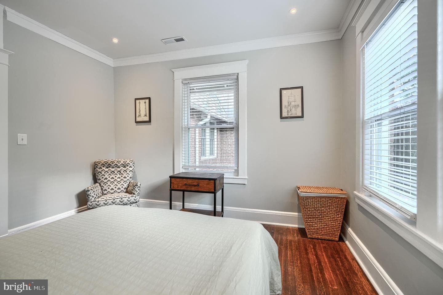 4416 Roland Avenue photo 31