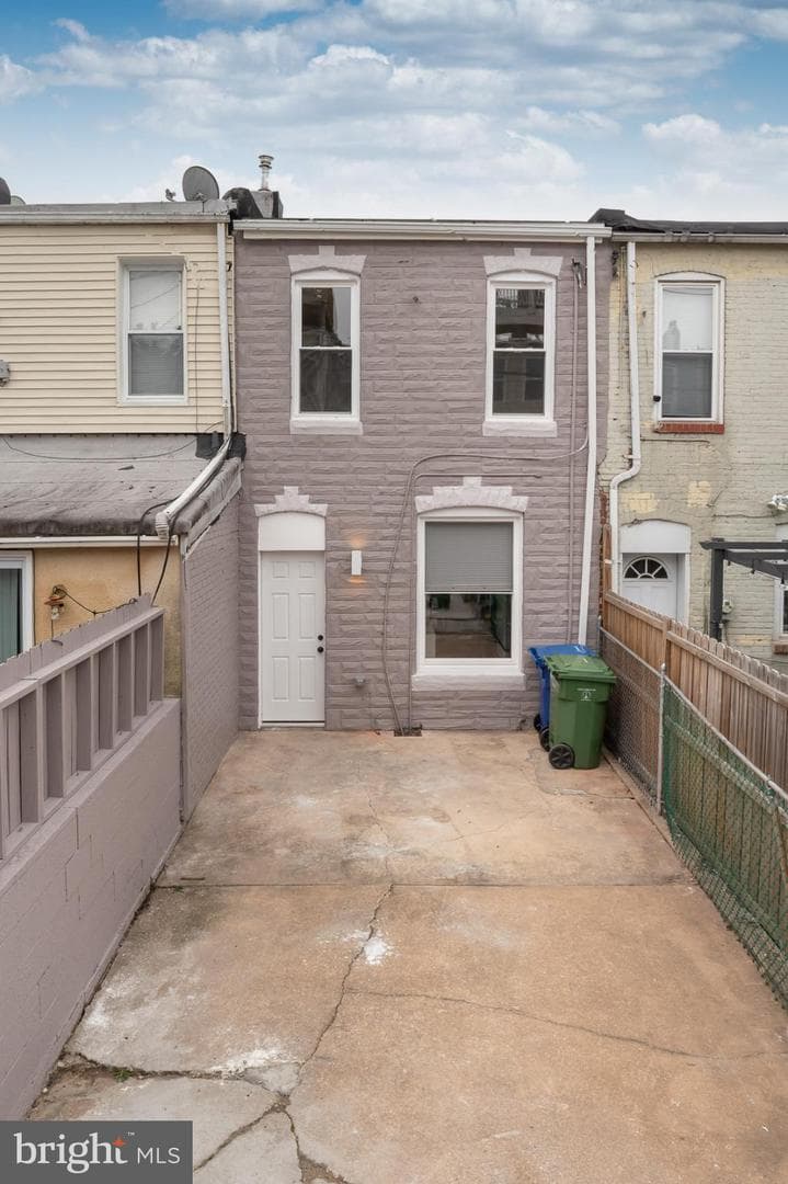 117 S Bouldin St photo 37