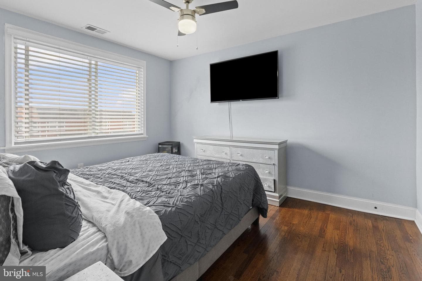 5337 Gist Avenue photo 18