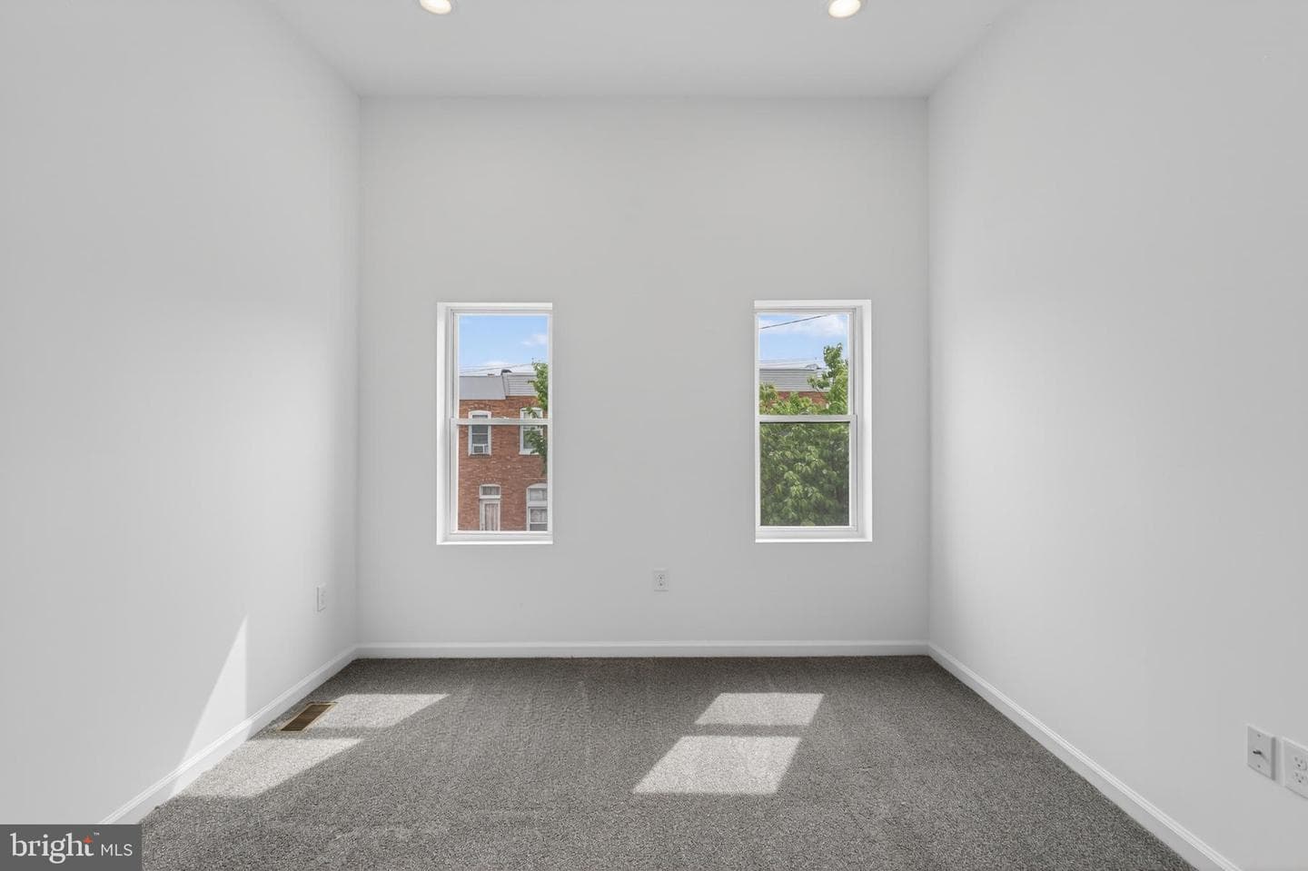 308 S Newkirk Street photo 14