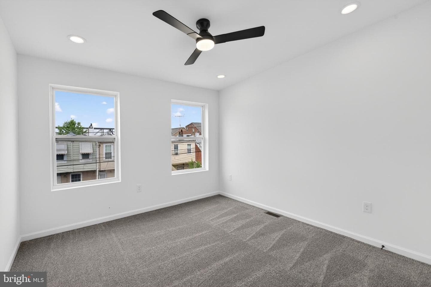308 S Newkirk Street photo 19