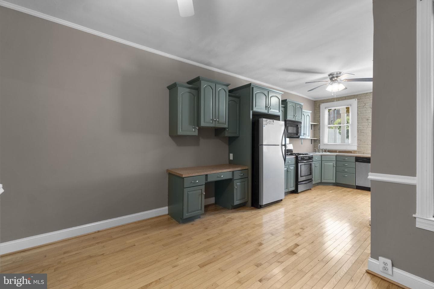 3446 Roland Avenue photo 12