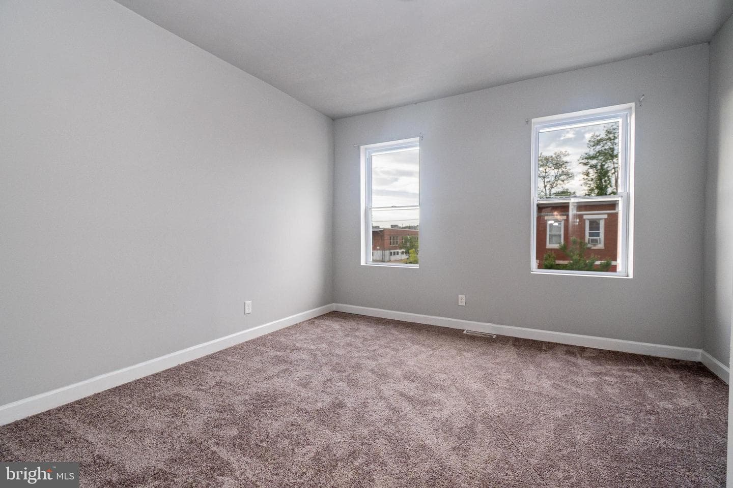 3103 E Monument Street photo 15