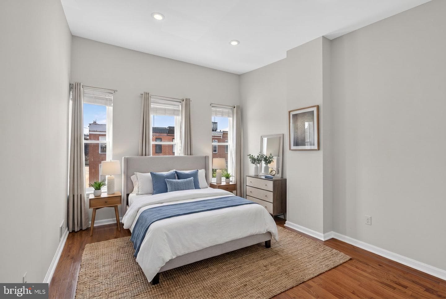 60 E Randall Street E photo 21