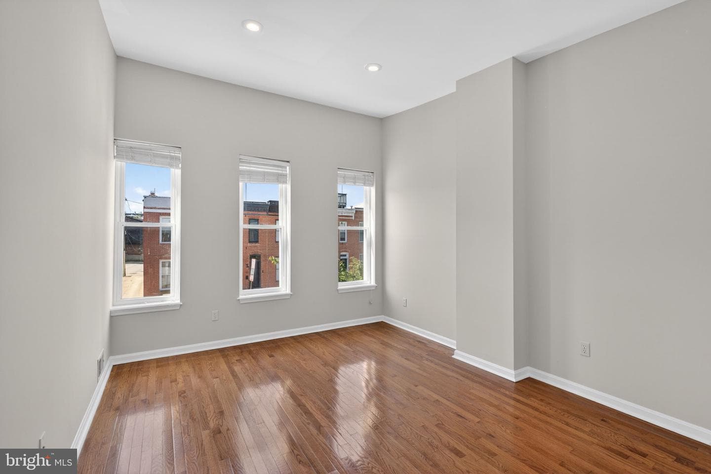 60 E Randall Street E photo 22