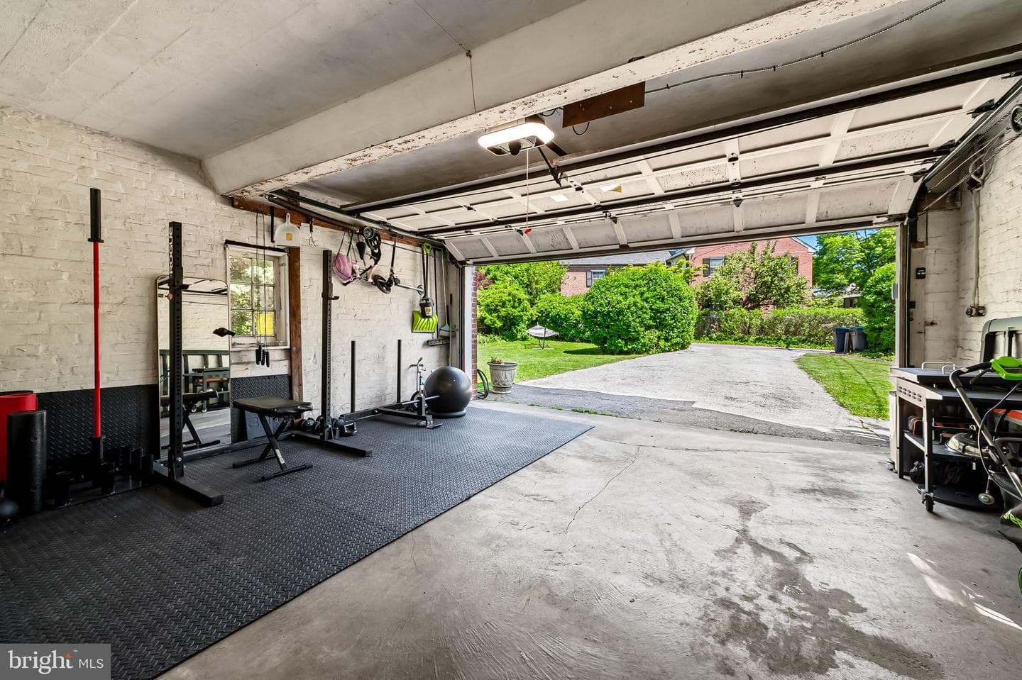 212 Saint Dunstans Road photo 35