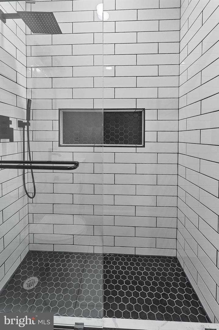 323 S Stricker Street photo 15