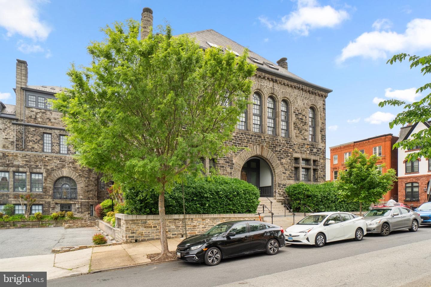 1714 Park Avenue #512 photo 3