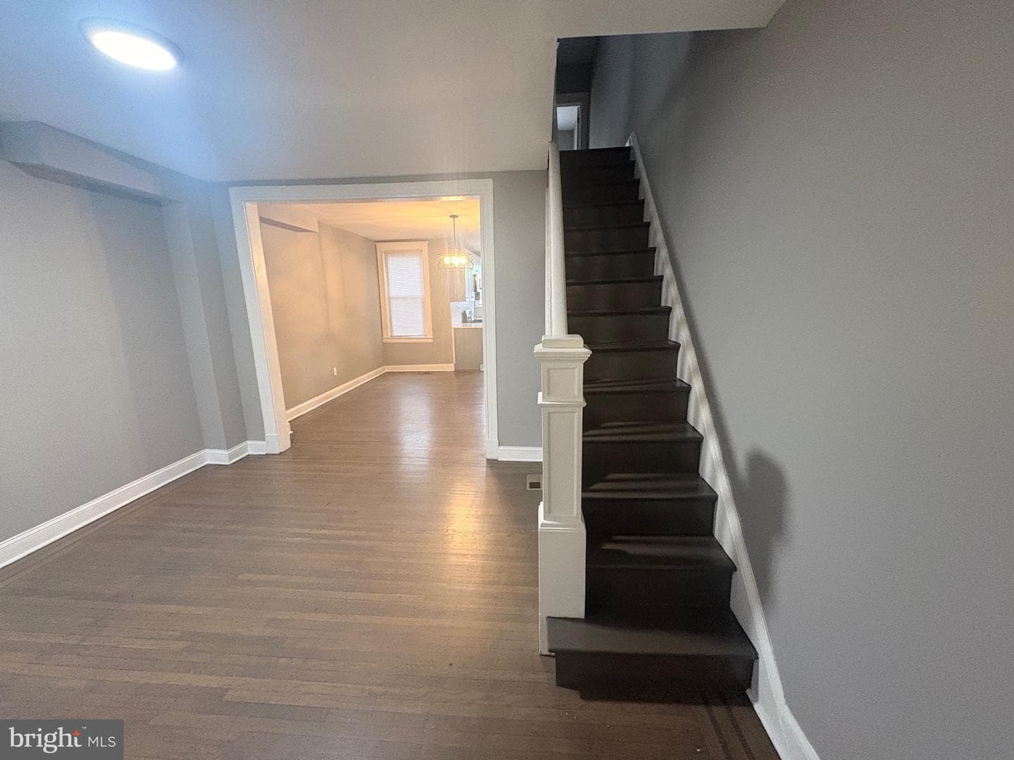 4436 Newport Avenue photo 5