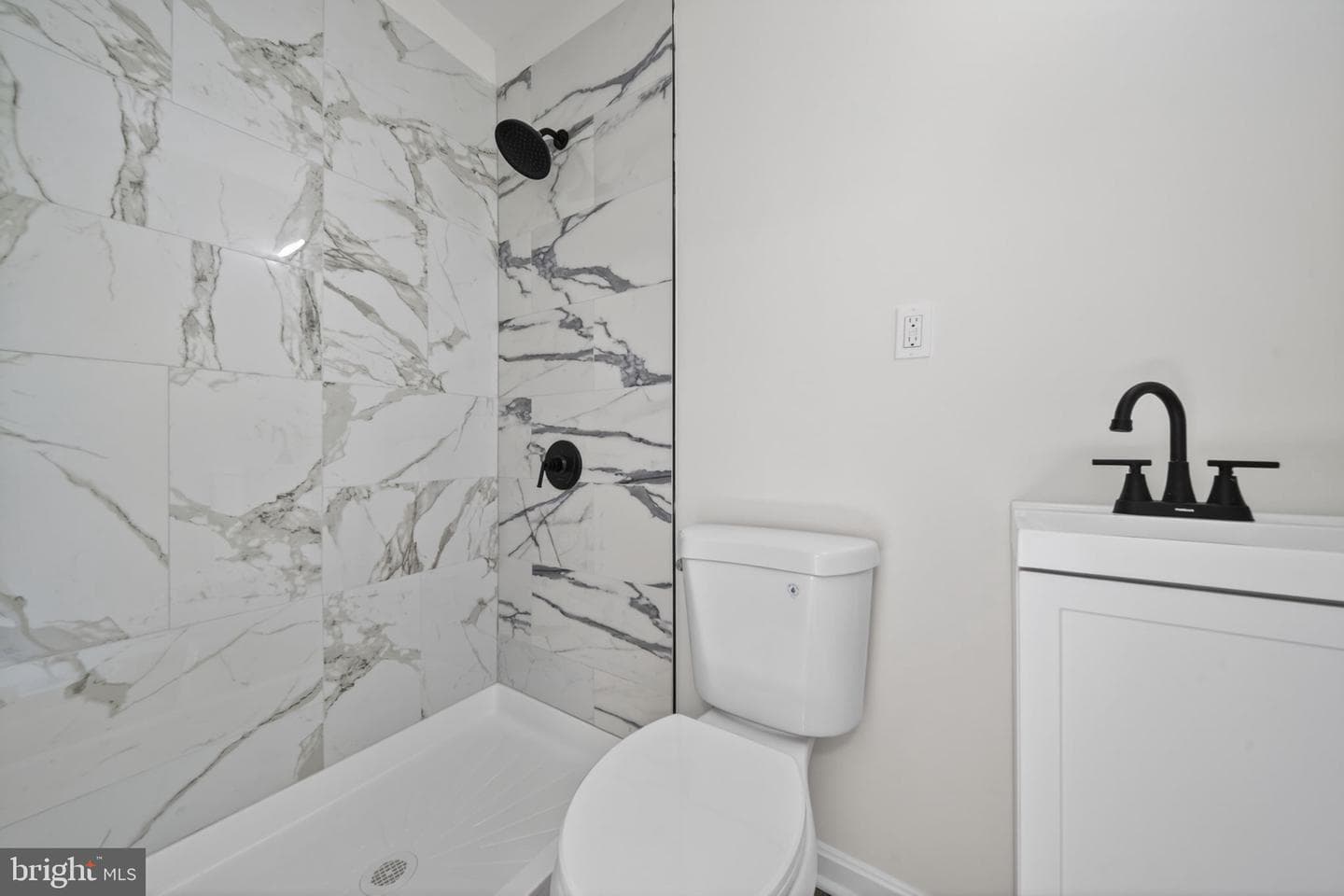 5923 Kavon Avenue photo 28