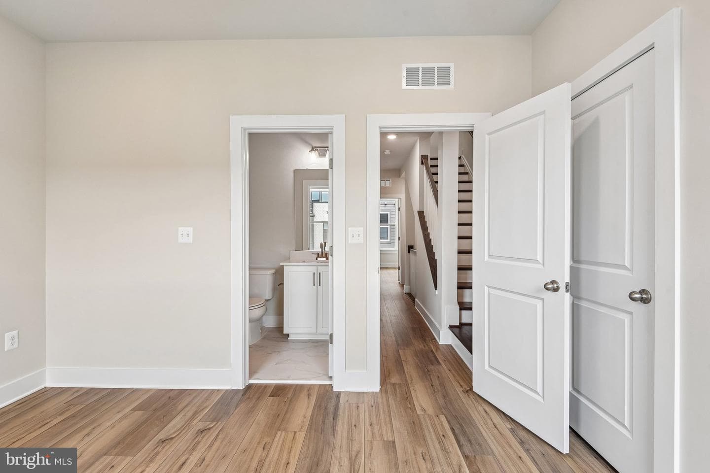 2729 Light Street photo 23