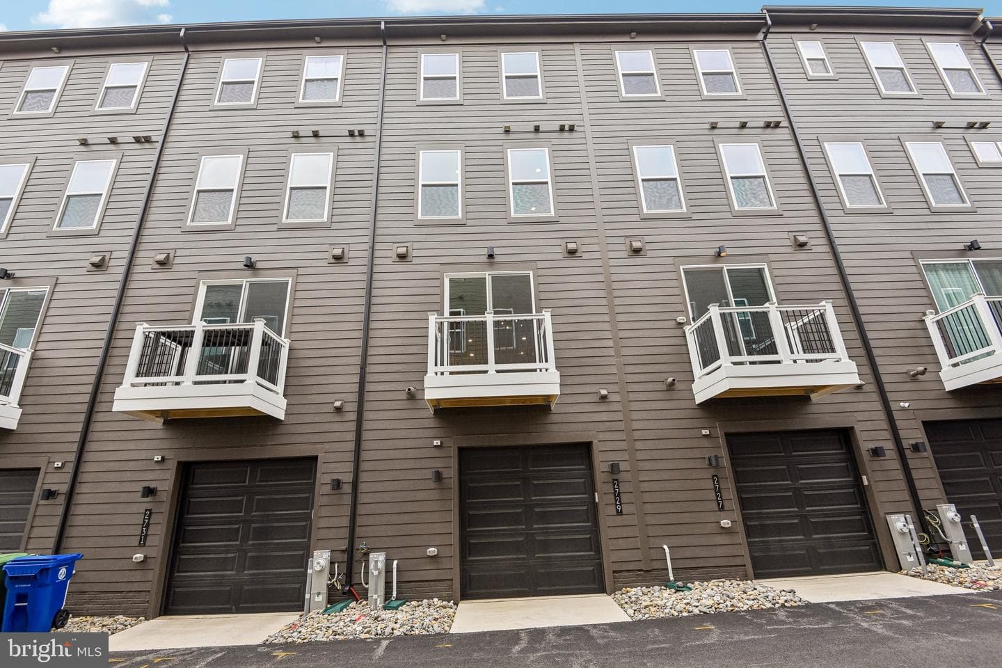 2729 Light Street photo 34