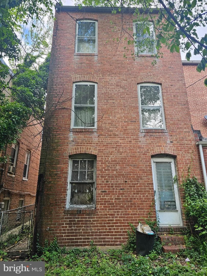 4231 Euclid Avenue photo 3