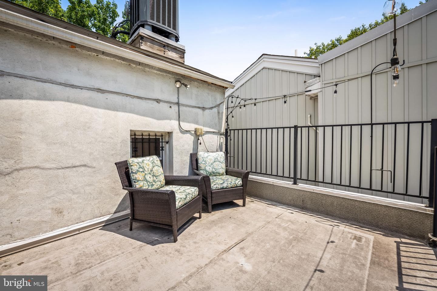 415 E Cross Street E photo 26