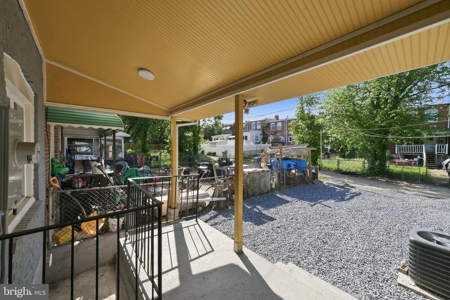 636 Hillview Rd photo 19