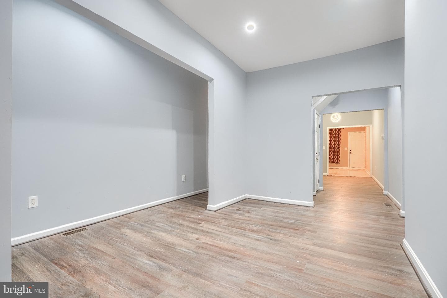 1123 N Carey Street photo 5