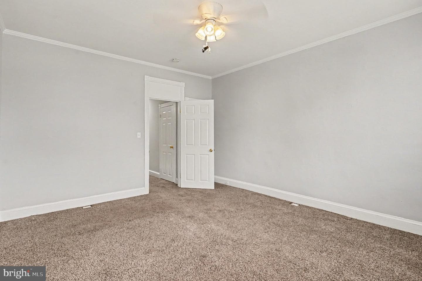 1122 Montpelier Street photo 16