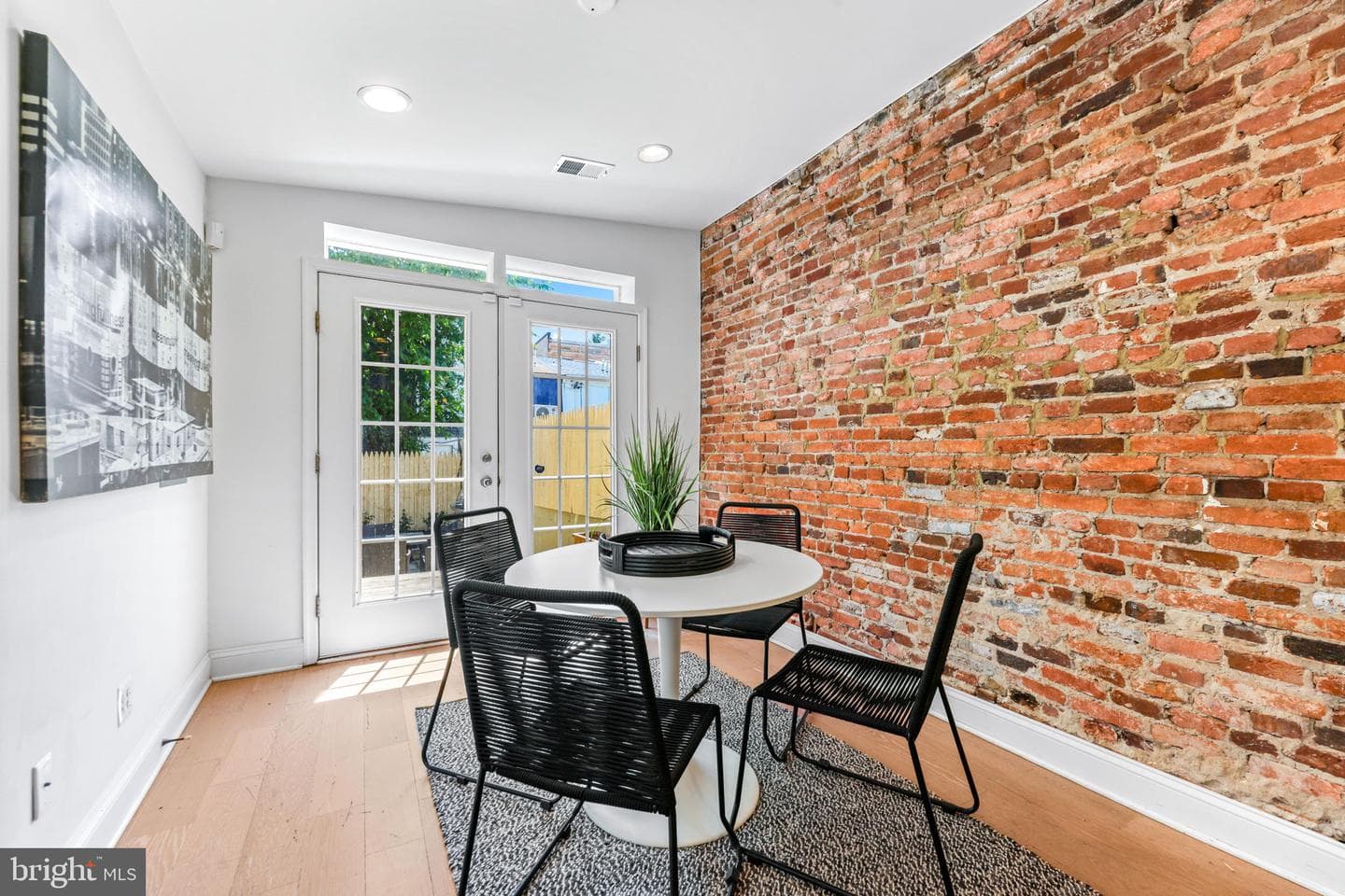 1617 Bank Street photo 14
