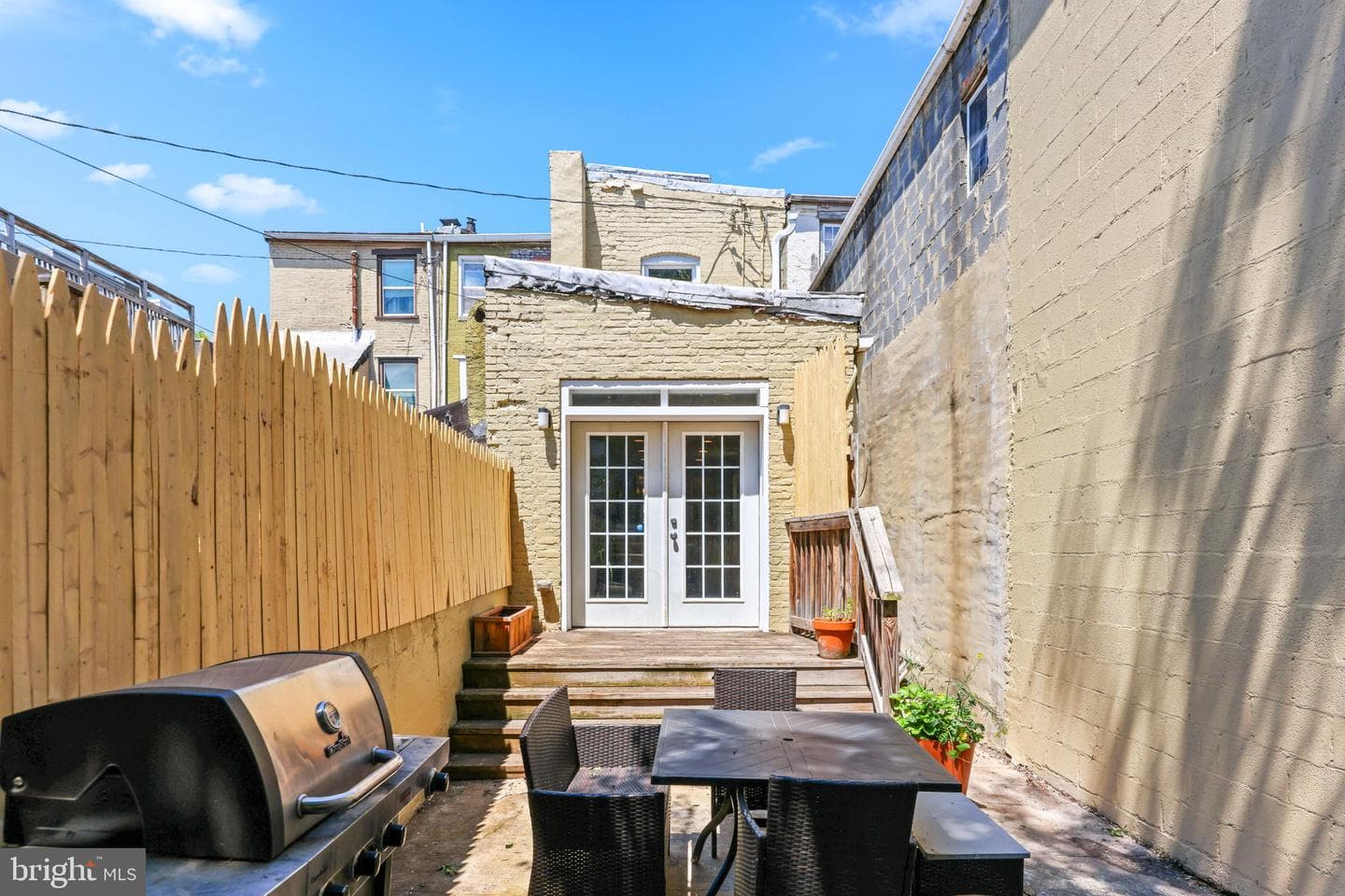 1617 Bank Street photo 34