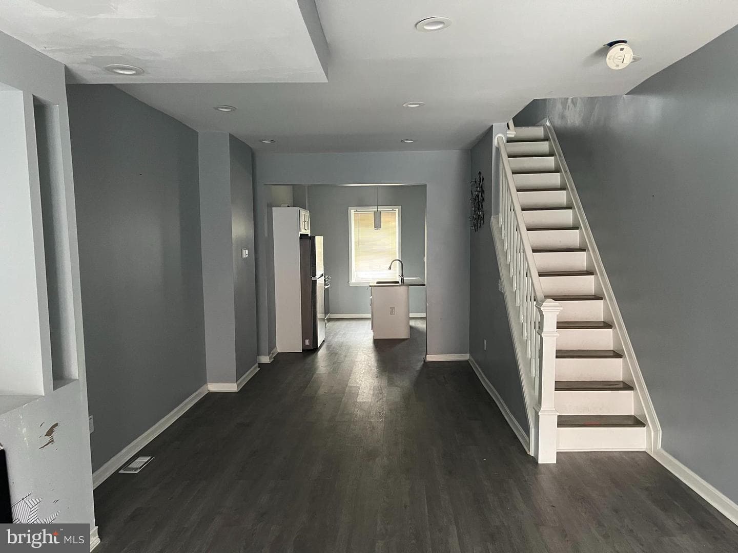 2405 Mcelderry Street photo 3