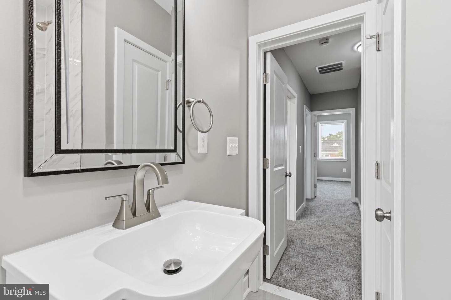 1411 Kenhill Avenue photo 29