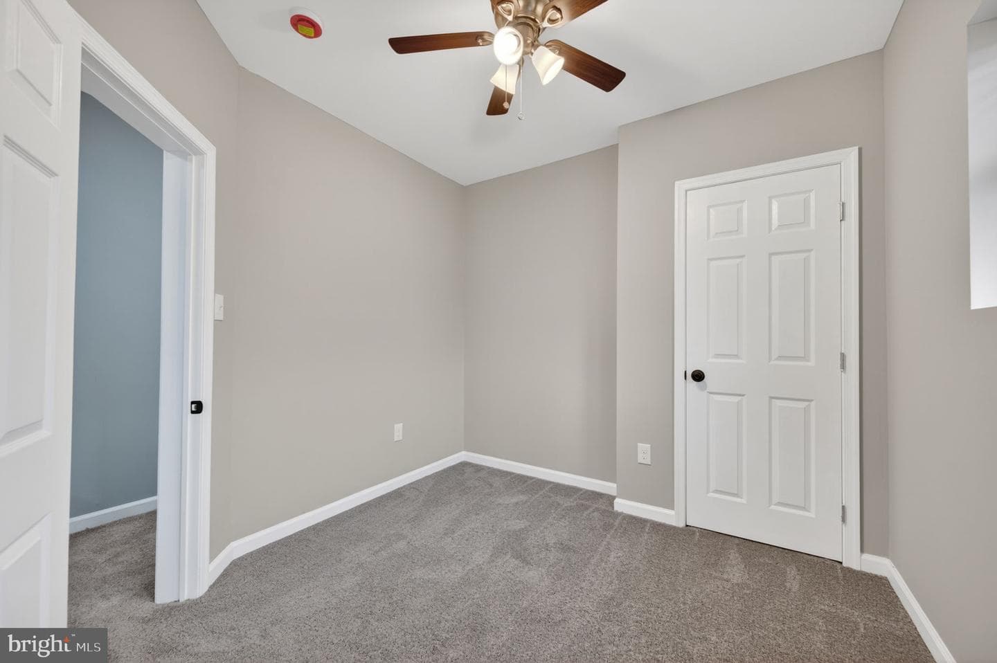 1122 Bonaparte Avenue photo 14