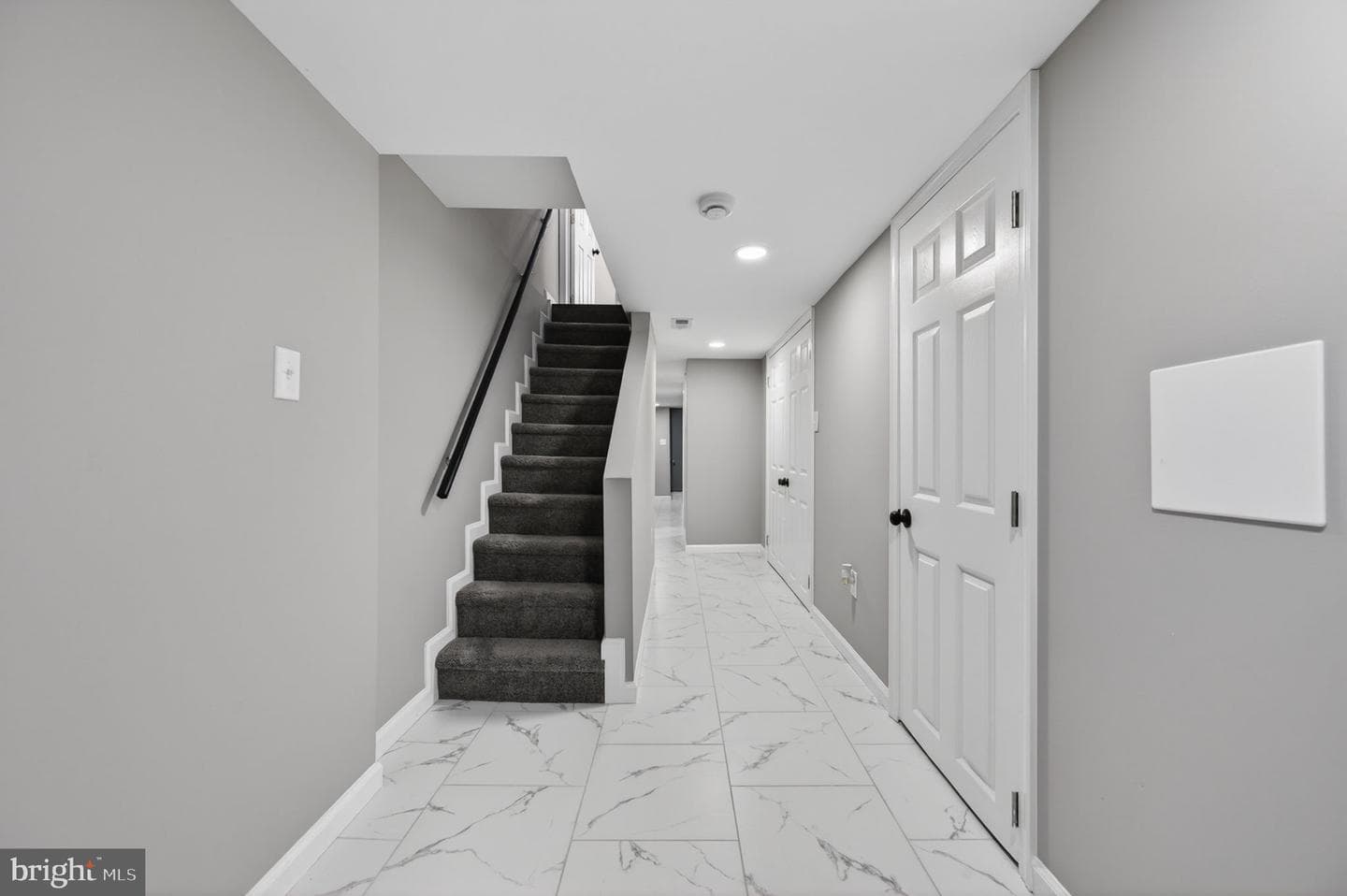 1122 Bonaparte Avenue photo 17