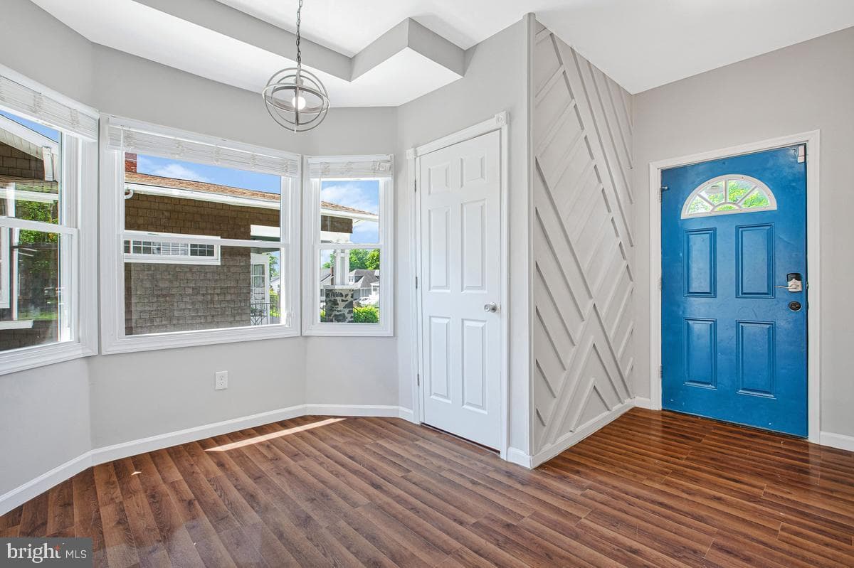 2913 Chelsea Terrace photo 5