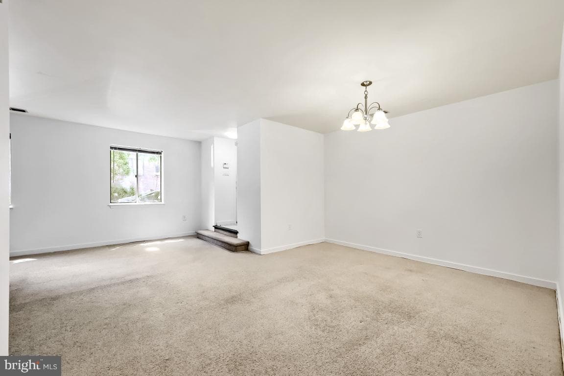 140 W Barre Street photo 4