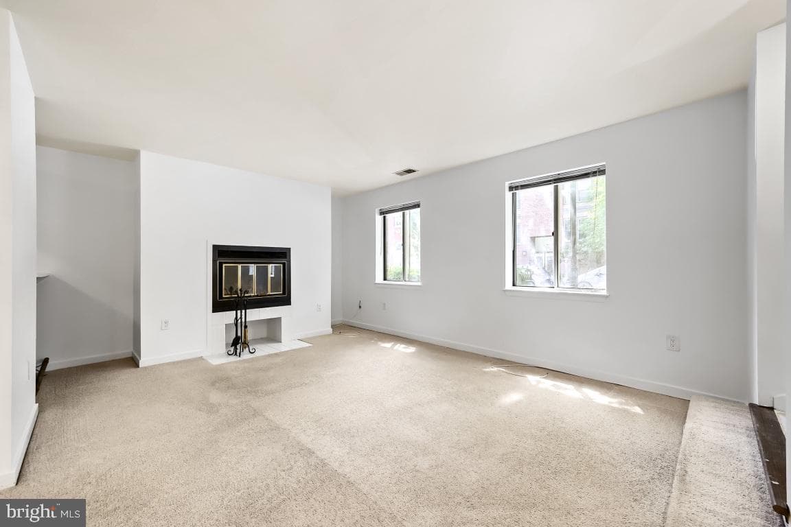 140 W Barre Street photo 5