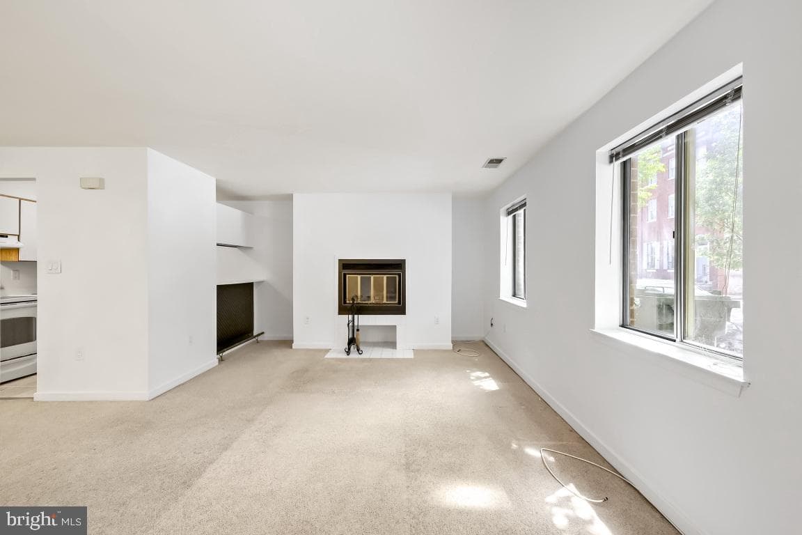 140 W Barre Street photo 7