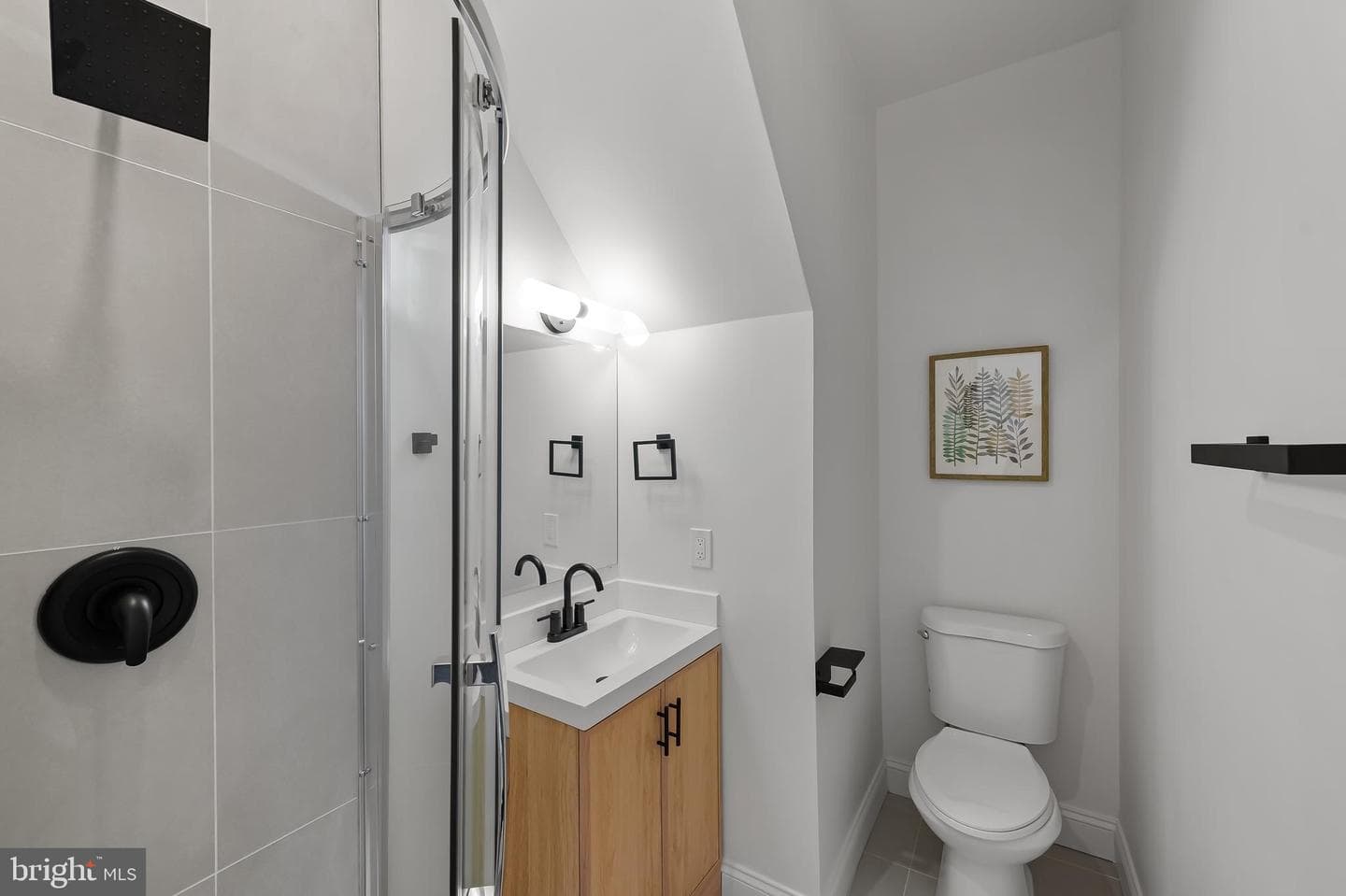 1030 N Gilmor Street photo 6