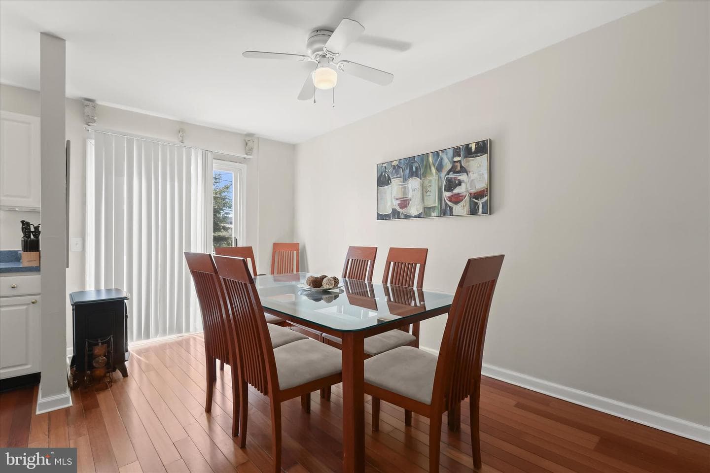 1004 Iris Avenue photo 10