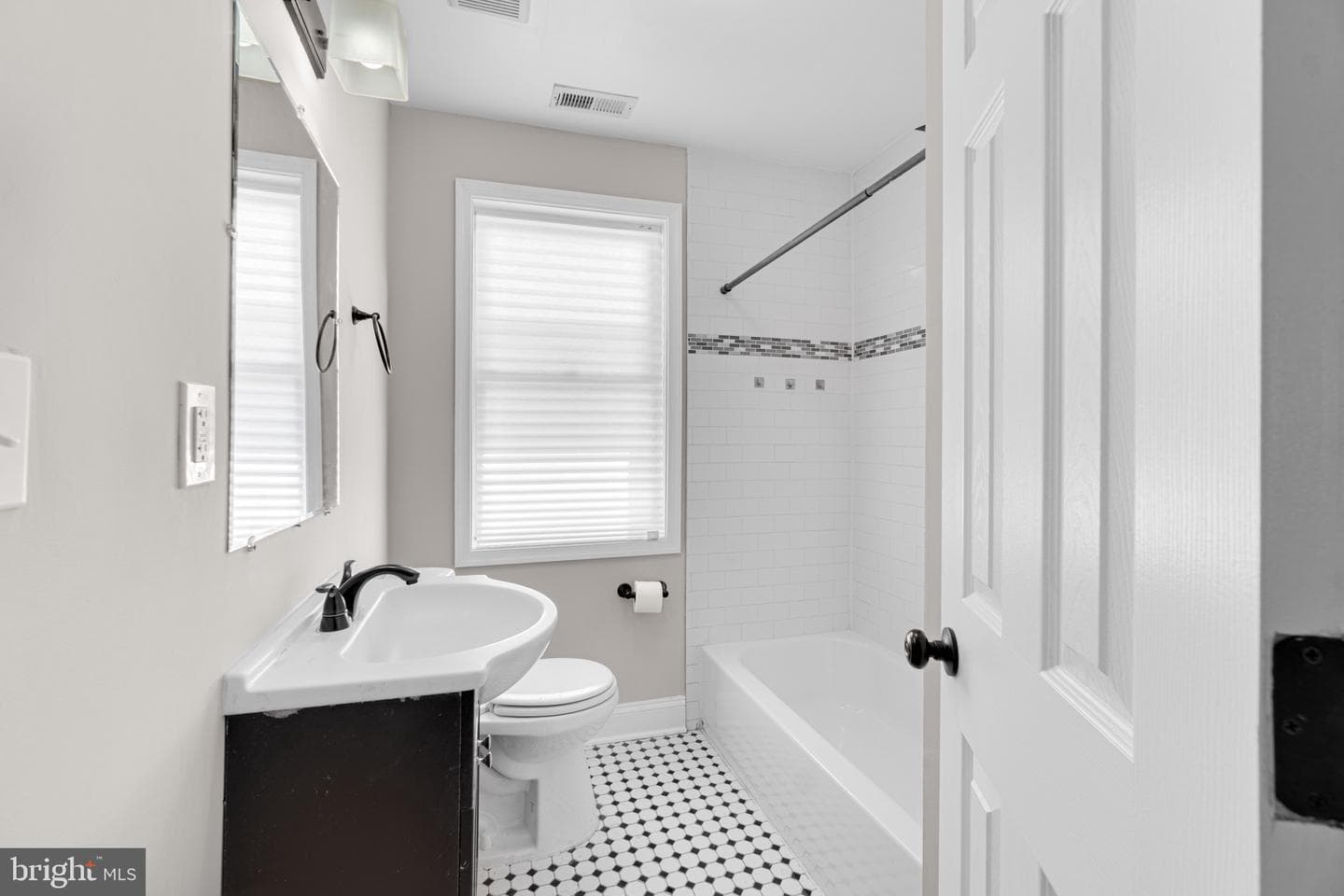 3904 Flowerton Rd photo 18