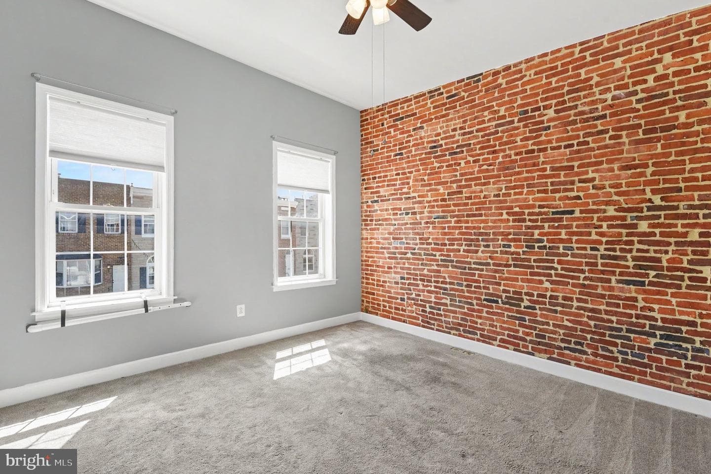 302 S East Avenue photo 20