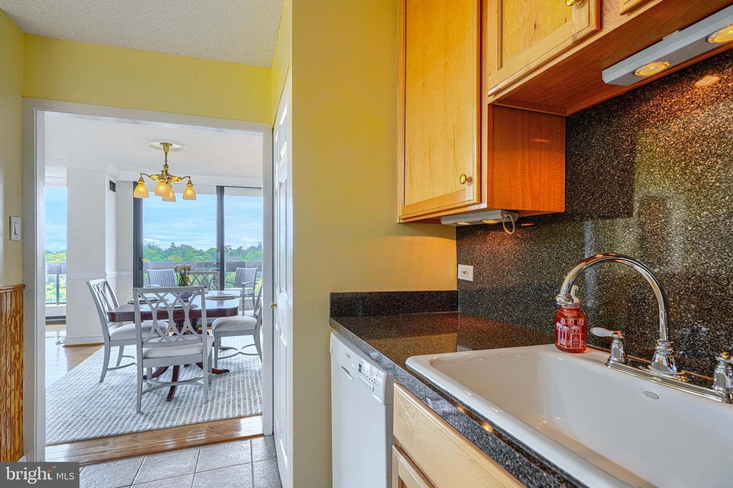 4100 Charles Street N #1010 photo 32
