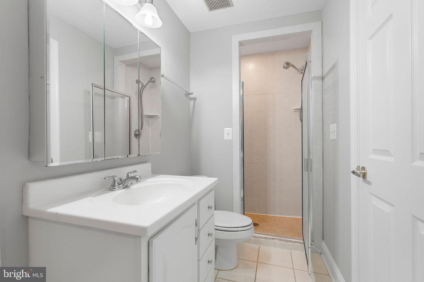 1109 S Baylis Street S photo 26