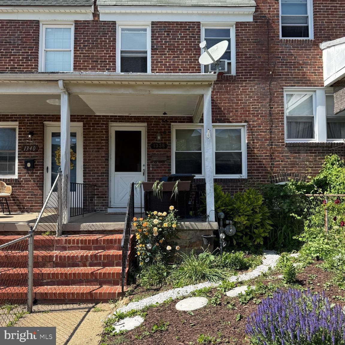 1338 W 37th St photo 2