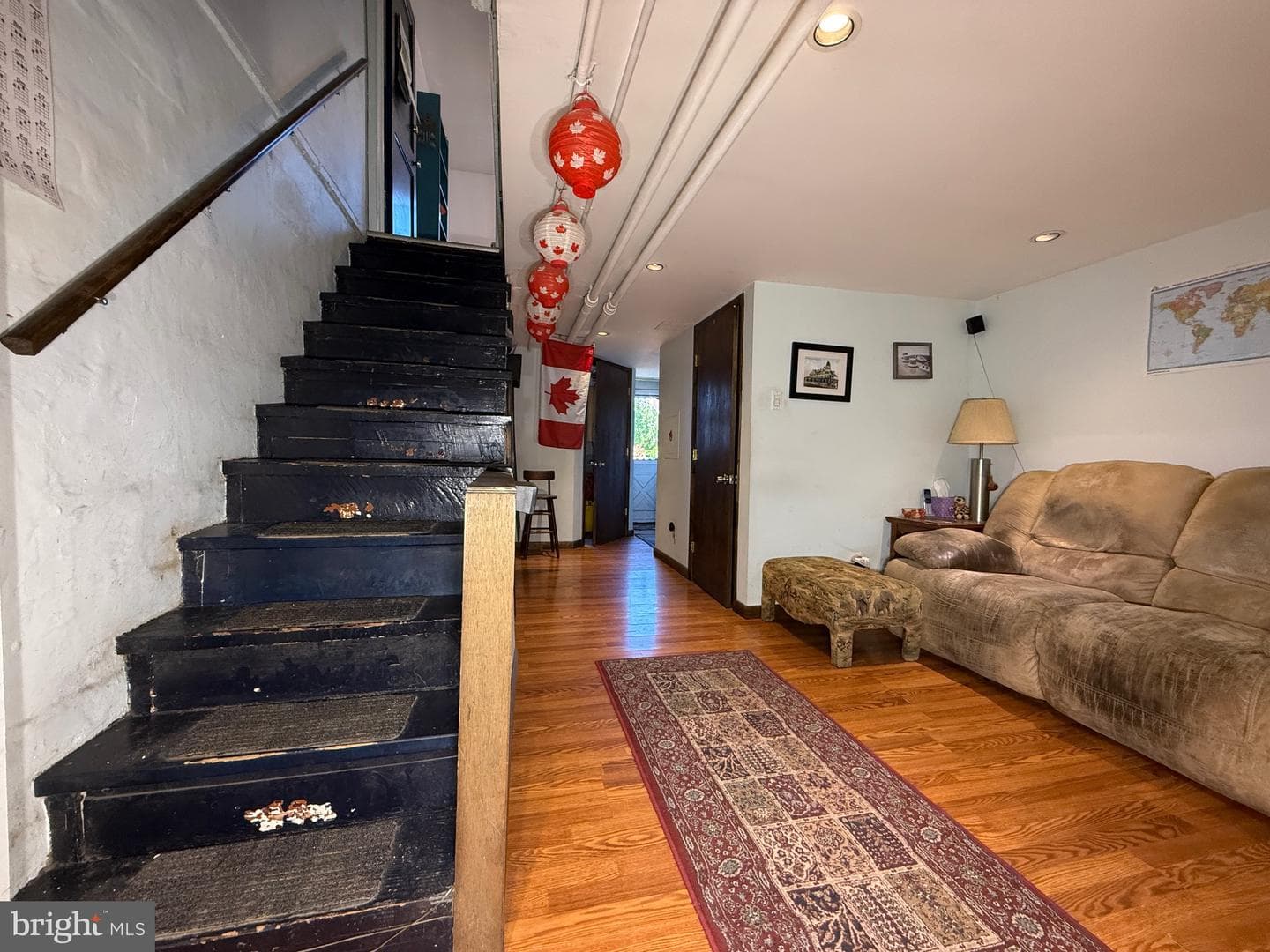 1338 W 37th St photo 20