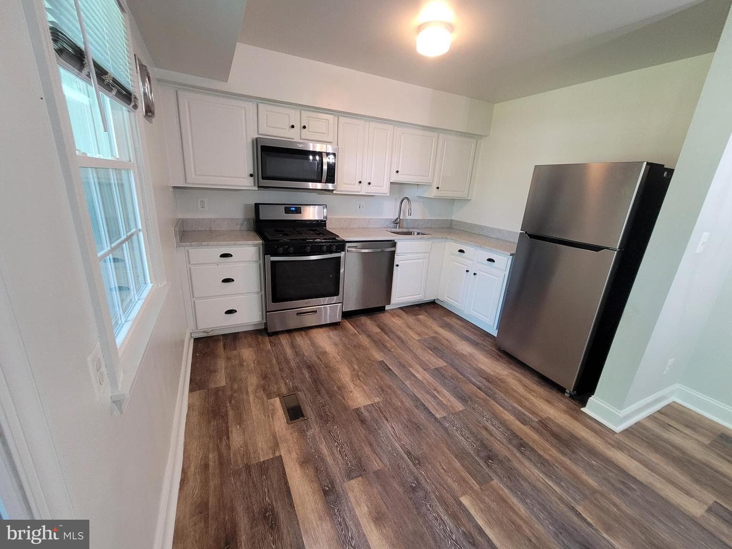 367 Homeland Southway # 1B photo 5