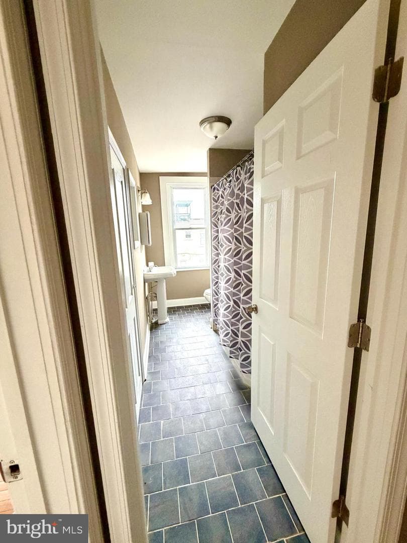 639 S Conkling Street photo 23