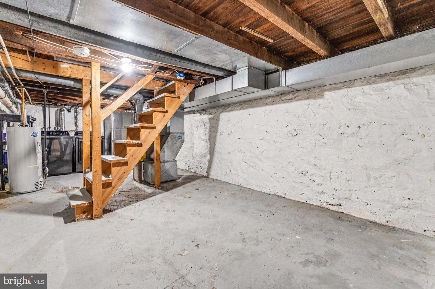 2732 Baker Street photo 22