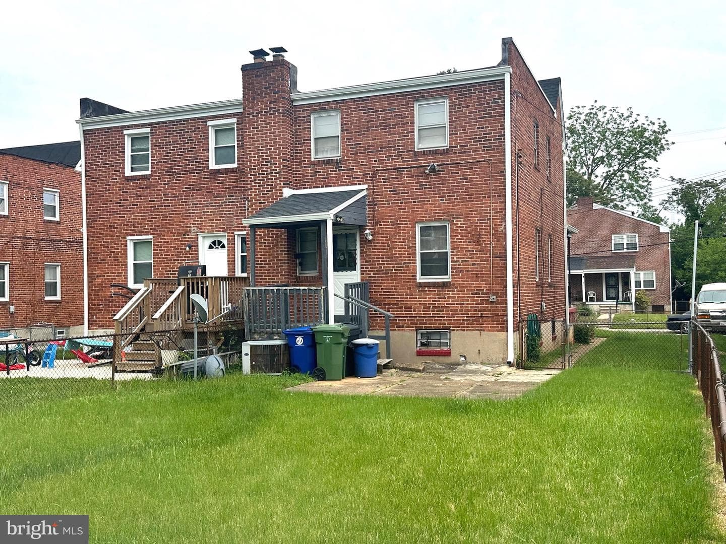 4020 Mortimer Ave photo 9