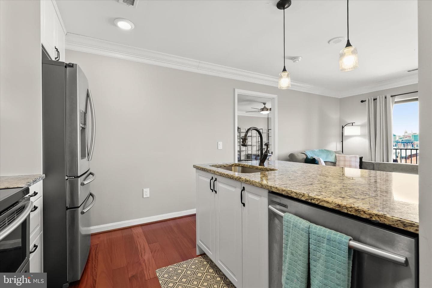 2702 Lighthouse Pt E # 516 photo 14