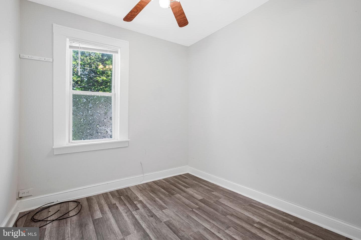 3541 5th Street photo 18