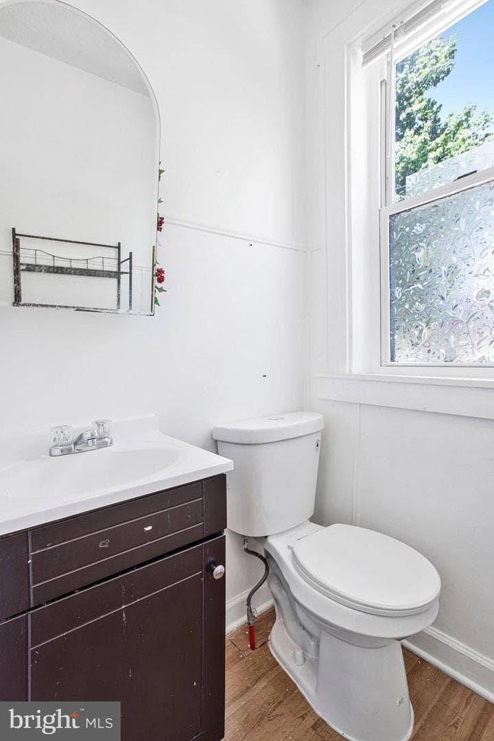 3541 5th Street photo 22